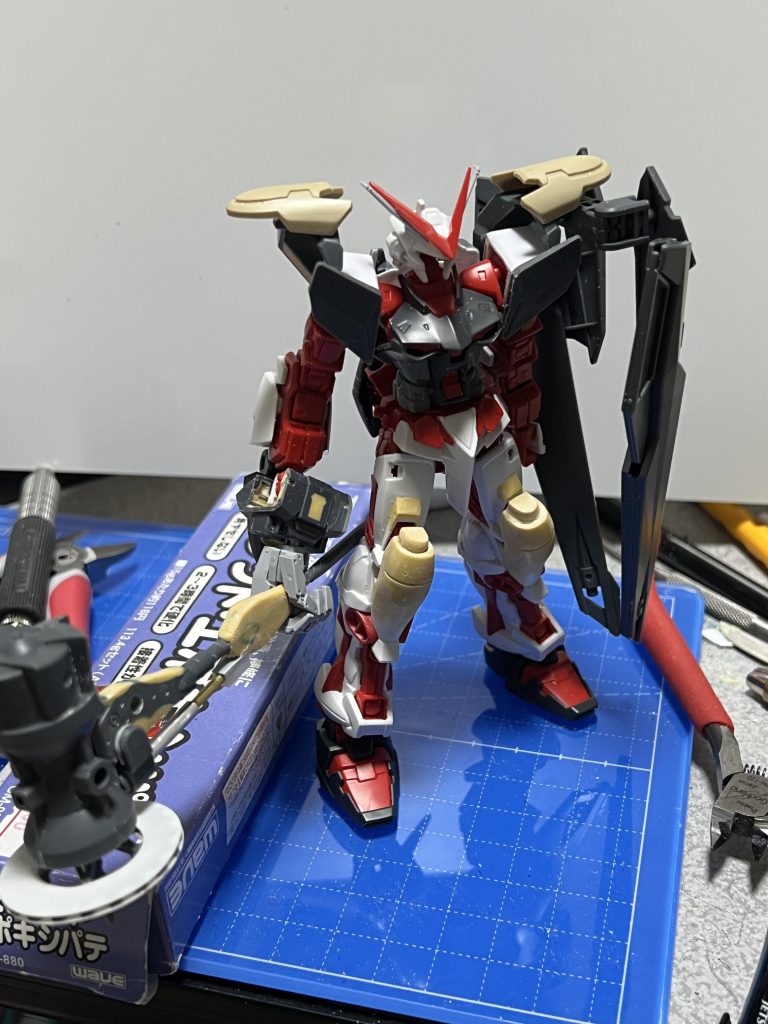 太ももパーツも少し形状変更してます。