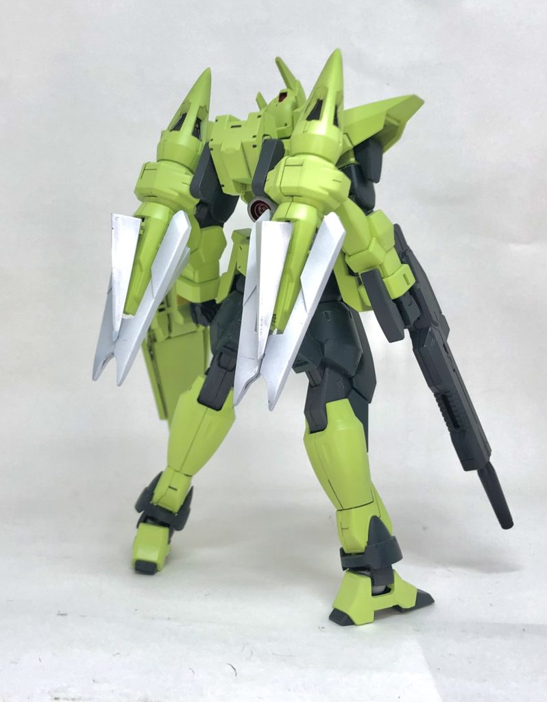 後ろです。TビットはAGEIIマグナムSVから拝借し、可能な限り設定画に近づけています。白い部分の粗がものすごい目立ってますね…気が向いたら手直しします