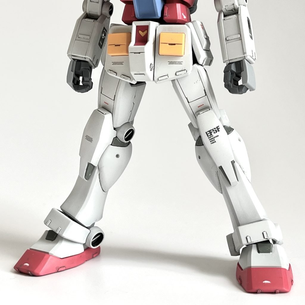 足の付根を外側に2mmずつ移動したことで、踏ん張った感じと美脚効果？が出たかなあ、と思ってます^^