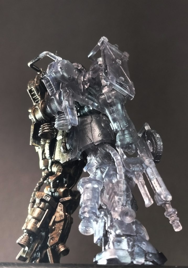 RザクIIは背中で語る・・・。