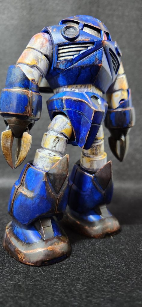 イプシロン登場時、めっちゃ強かったので草や木での擦れ程度で傷一切無いだろうなと錆び感のみのウェザリング。