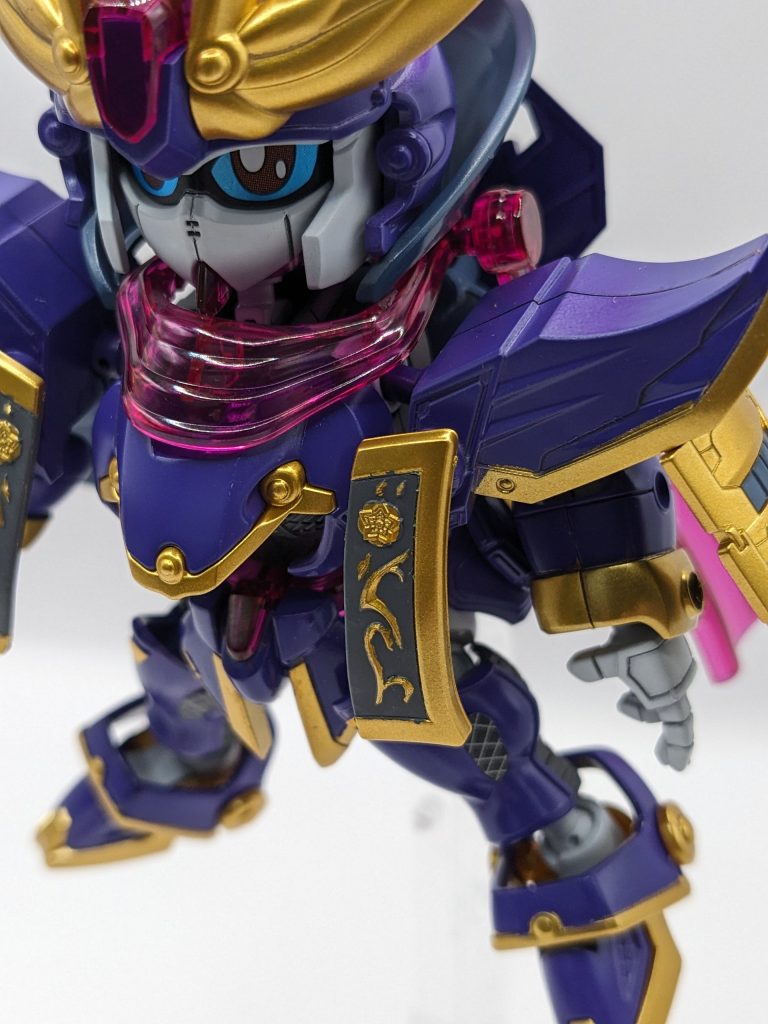 一番苦労したのが、肩飾りの筆塗り。アップだと、粗が分かってしまいますね。何回やり直した事か😭SDは筆塗りの練習になるんでリベンジします。