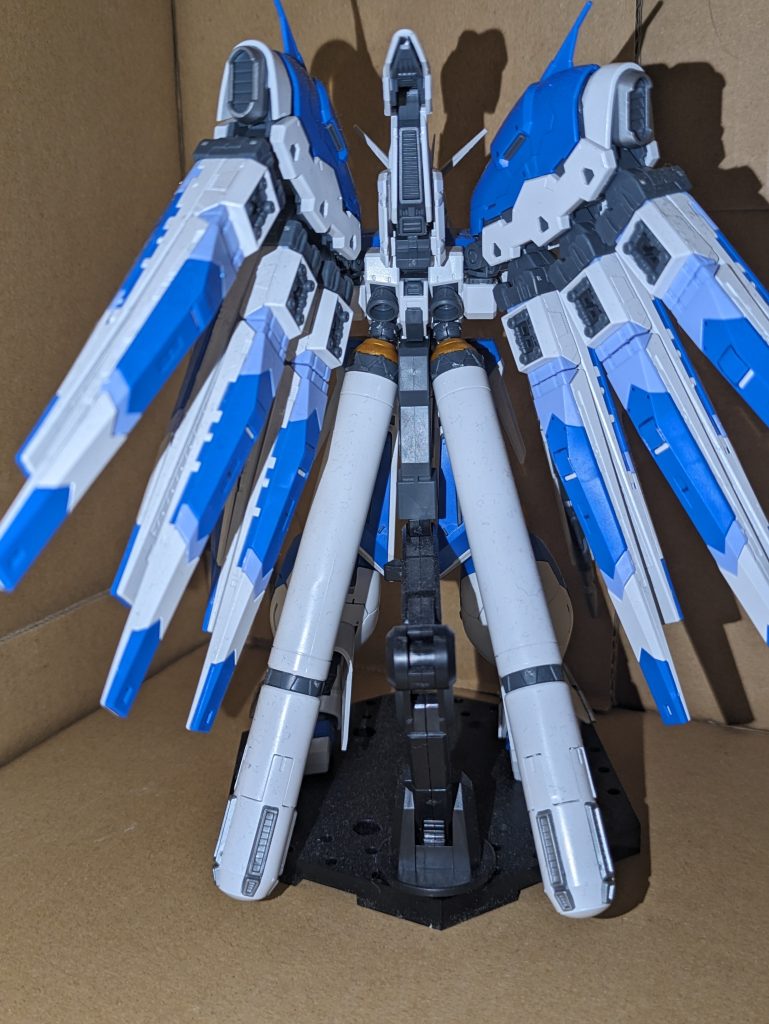 後ろその2です、個人的にはこういうゴテゴテしたものは後ろが好みだっり^_^