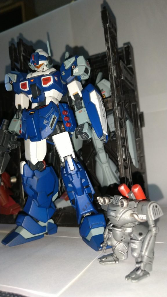 後ろにジェガン2機とドラケンEとパシャリ。ご覧いただきありがとうございました。