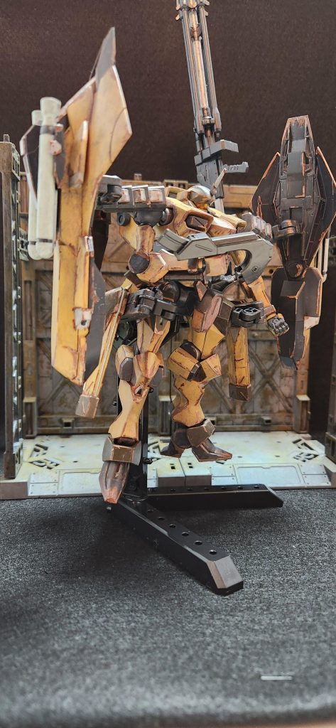 水中銃が肩に付いてるからでかい