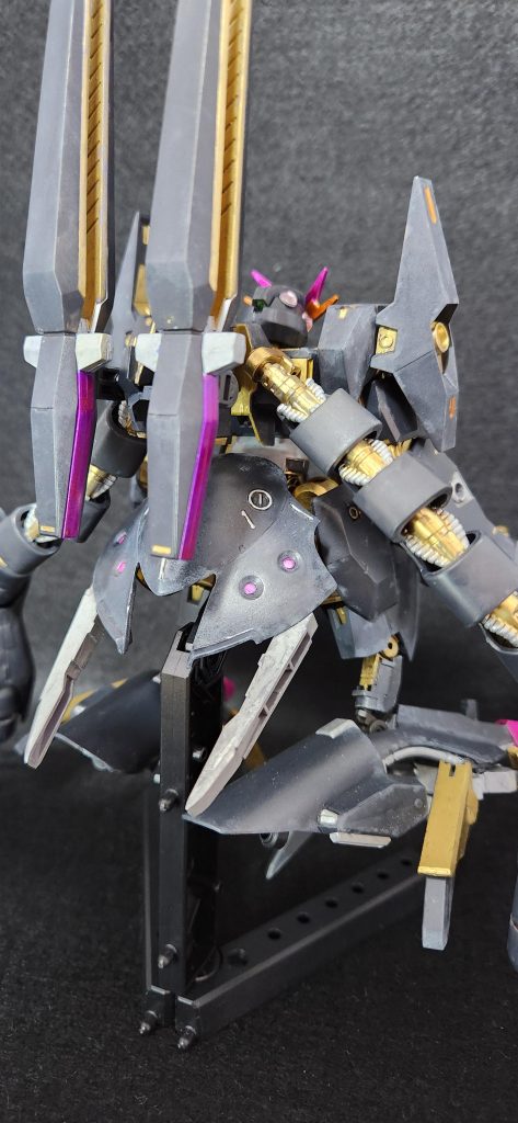 引きで見るとこう。