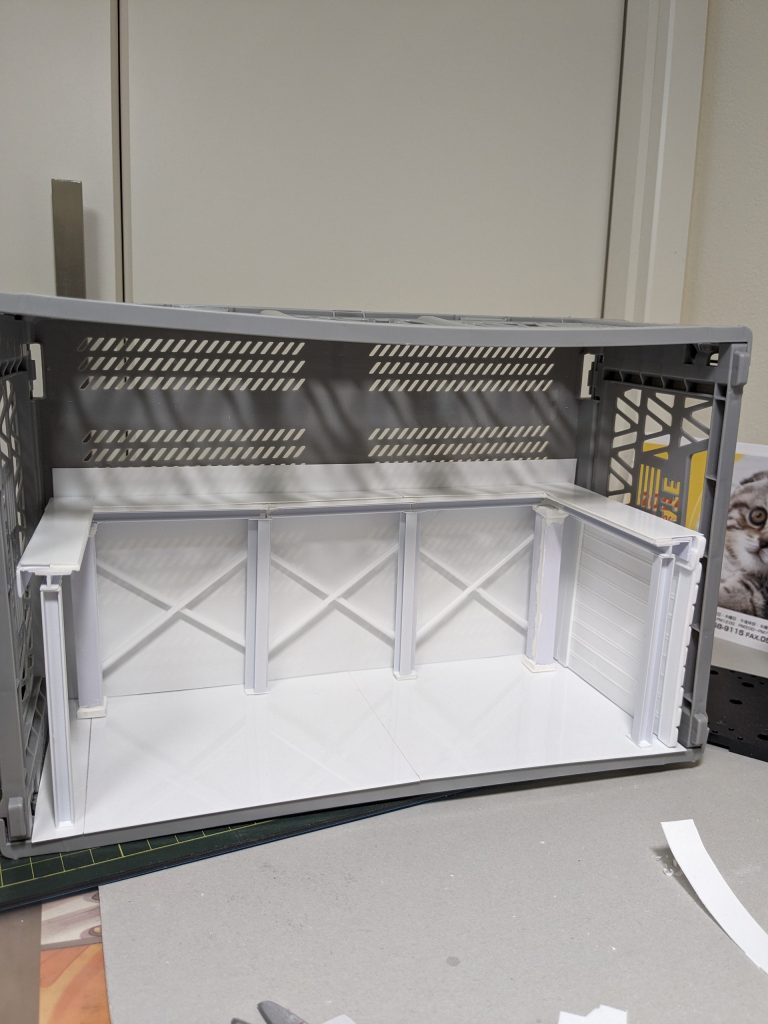 下半分が完成しました。ゼロから自分で作るのも意外と楽しいかも…😁