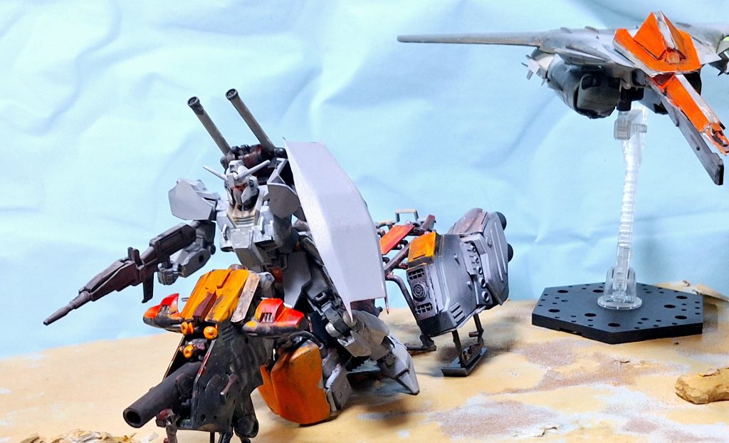 メガライダーはデストロイド・スパルタンや重機動メカ、ウェーブライダーはF14トムキャット等のパーツを組み合わせています。