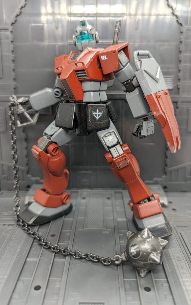 オプション兵装のガンダムハンマーを用意。少しは強そうに見えるかな❓