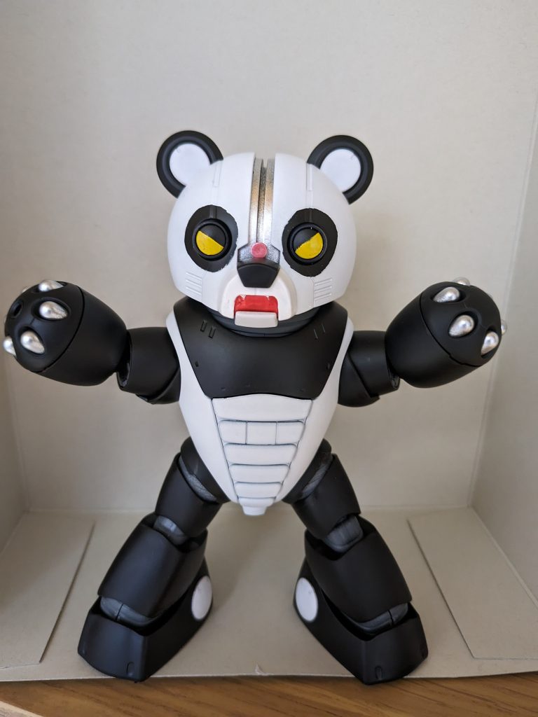 皆さんの本格派塗装と比べるとかなり汚いが、それが逆に地方のゆるキャラみたくなったかな(笑)