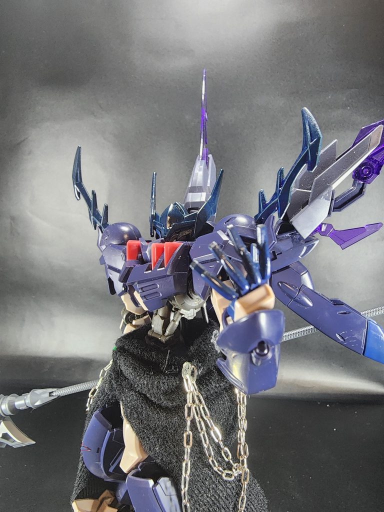 グレモリーの特徴的なフードもそのままにマスクオフ的なショット。結構この感じ自分的にGOODポイントです😁