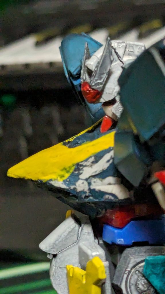 実はこのガンプラ更に改造したやつです。前のガンプラは炎をイメージしたV2でした。残念ながら画像見せたいんですけどありませんでした。