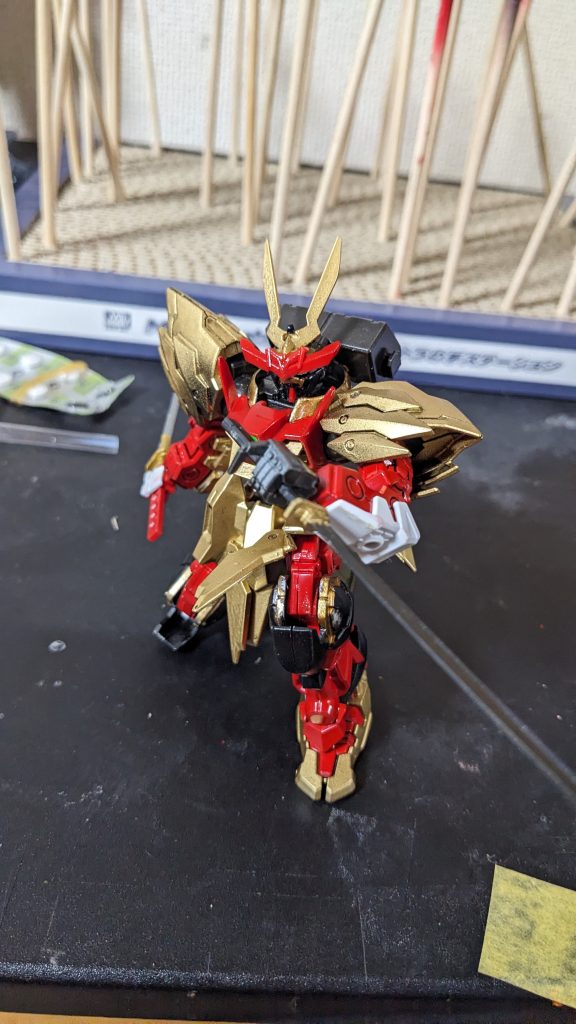 可動部分はかなり自由でポージングもかなり幅広く行えます  自由すぎて決めきれないのが難点（汗）