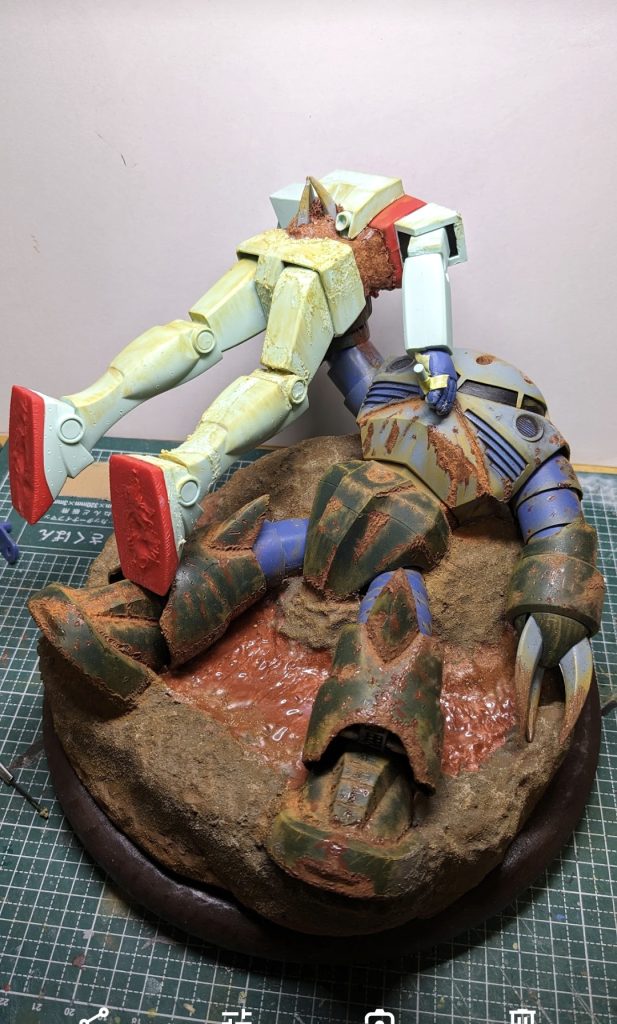 ひたすら汚し途中からジムの合わせ目消しが嫌になり、汚しで誤魔化そうとしています💦