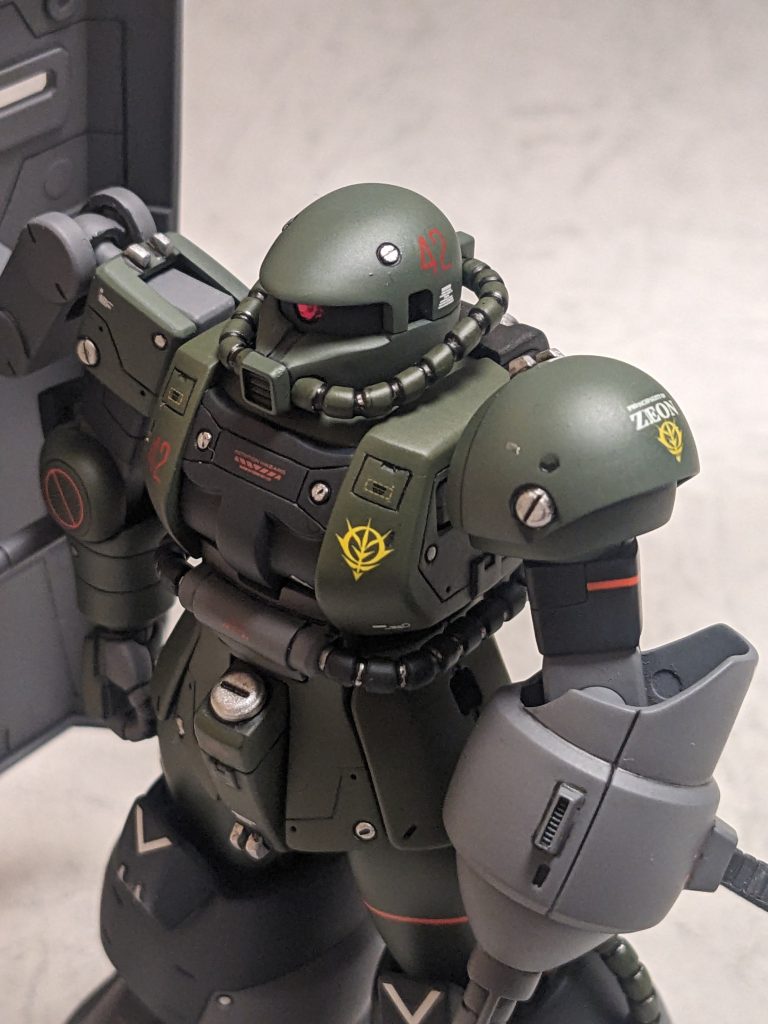 お気に入りの改造箇所を2つ。1つ目は頭部のショートノーズ化です。2つ目はフンドシ中央部を上下反転させ、どことなくパンツっぽさを表現してる所です。