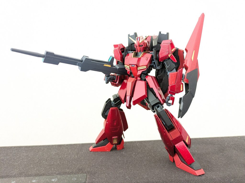 ポージングさせようとしたら肩アーマーユルユル問題発生wwwwwどうしてこんな構造にした?