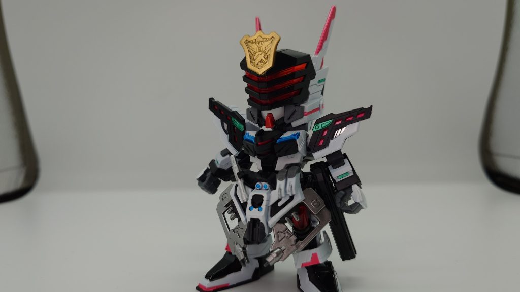 こちらは日本のパトカーをイメージして白黒に。個人的には警察って感じが出たかなと。