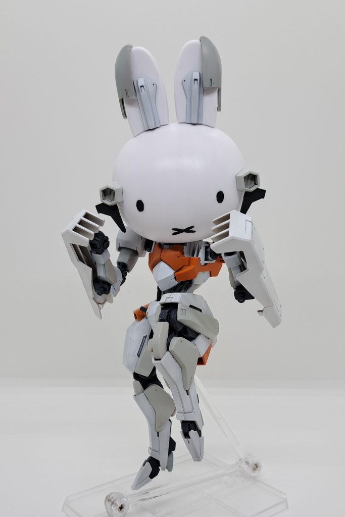 盾になるパーツがウサギの手に見えたのでこうなってしまいました