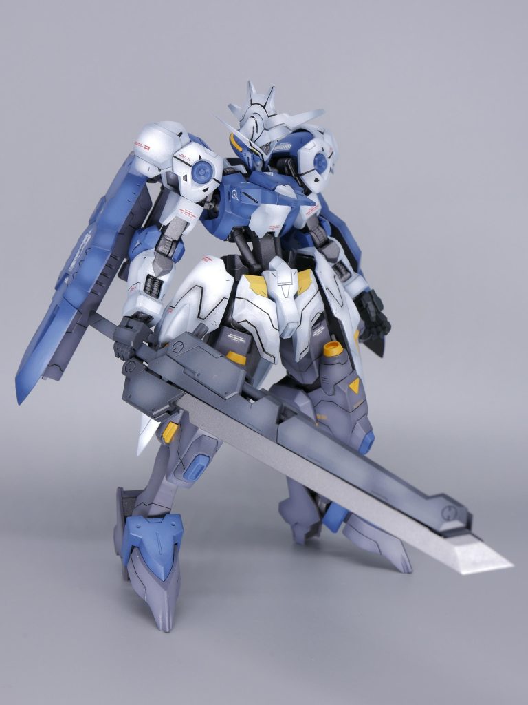 何かしらオリジナル要素つけたかったので武器をランスから大剣に変更しました