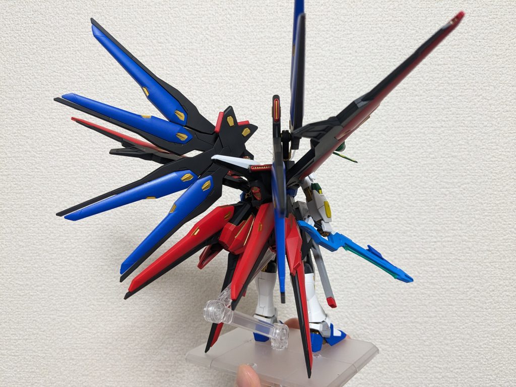 個人的には想像以上にいい形になったと満足しています。各ストライカーユニットの存在感は残しつつ、てんこ盛りでありながら、ある程度まとまっているかなと。