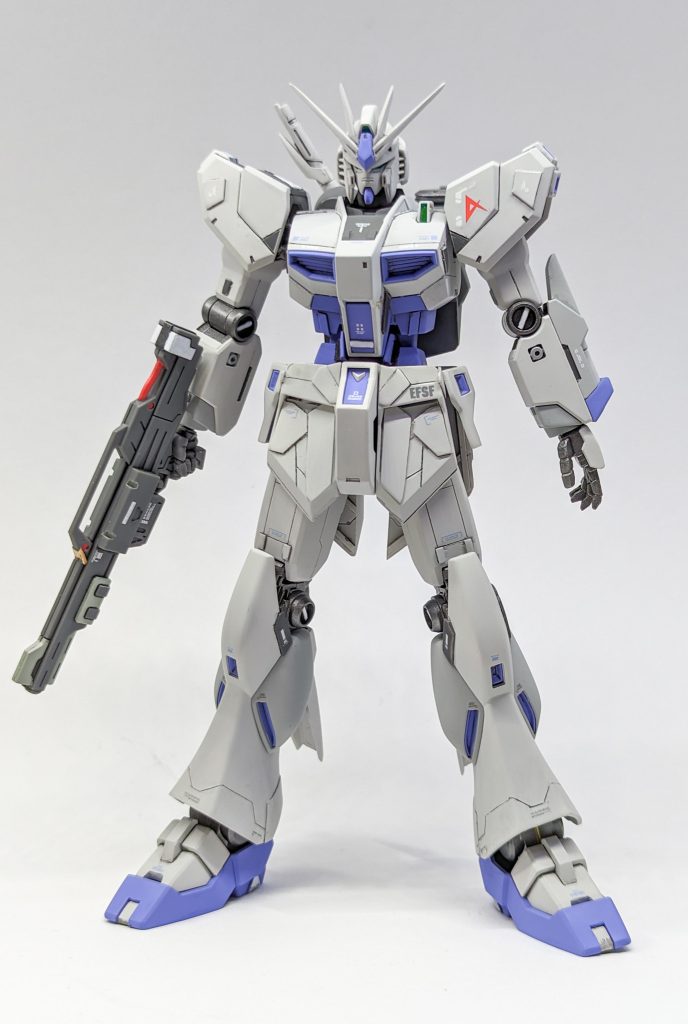 適当に調色した割には良い感じの薄紫になったので個人的に満足。本体は結構グレーにしたつもりなのですが思ったより白く、ロービジはなかなか難しいと思いました。