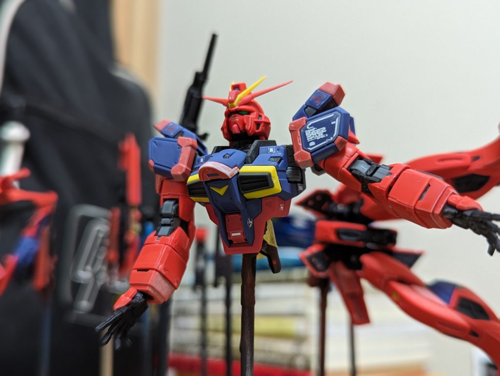 塗ったところ。ランナー塗りをして、ゲート跡はあとで部分塗装しました。