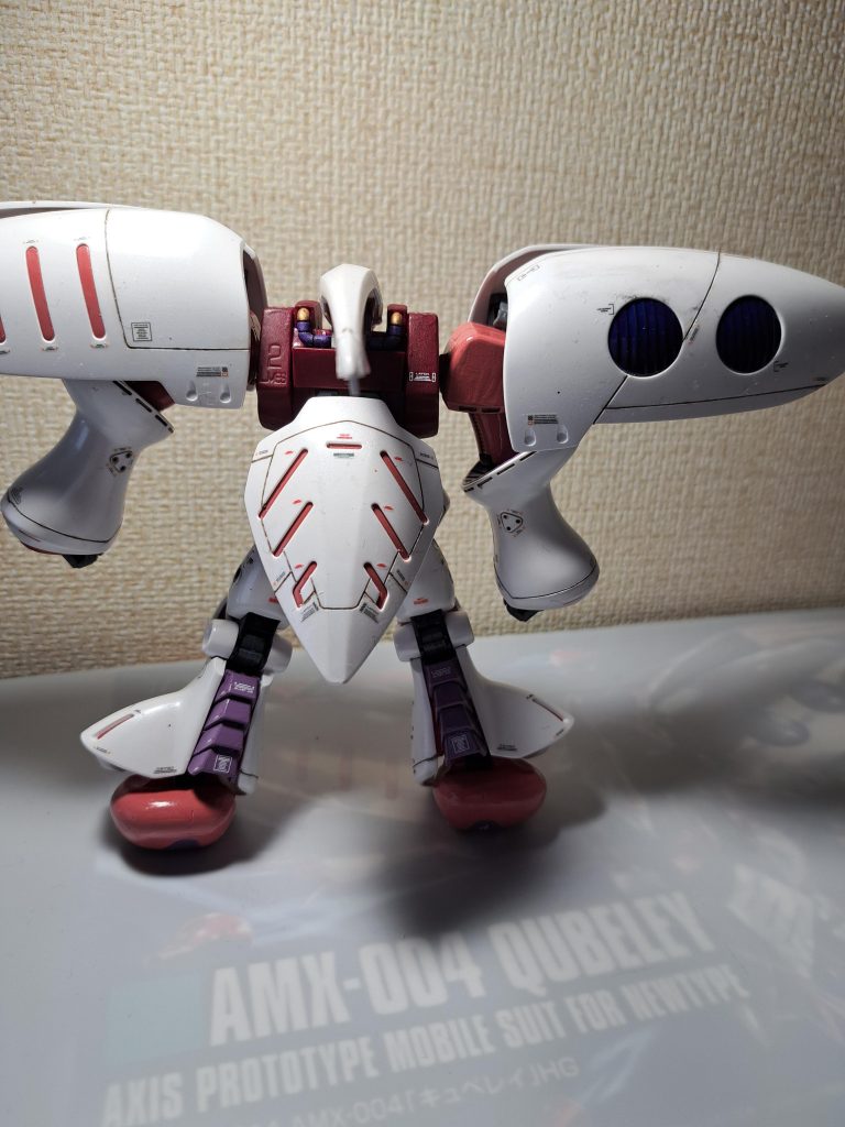 初めてスプレー塗装キュベレイ–2枚目/制作者：ハゲおじさん