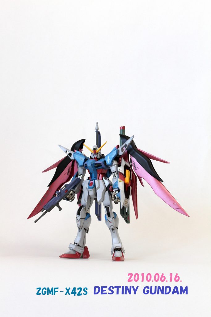 MG デスティニーガンダム　メタリック塗装–4枚目/制作者：Miiya