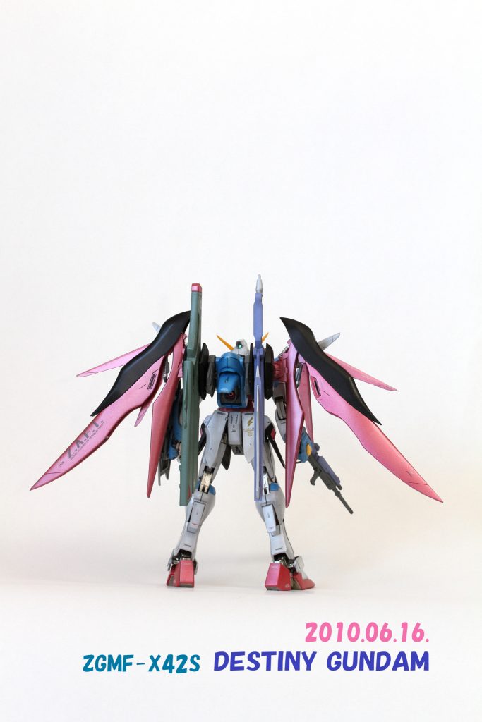 MG デスティニーガンダム　メタリック塗装–5枚目/制作者：Miiya