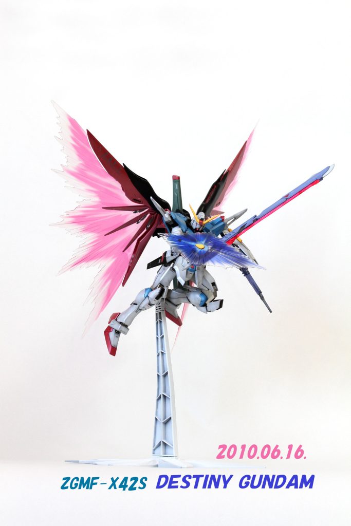 MG デスティニーガンダム　メタリック塗装–3枚目/制作者：Miiya