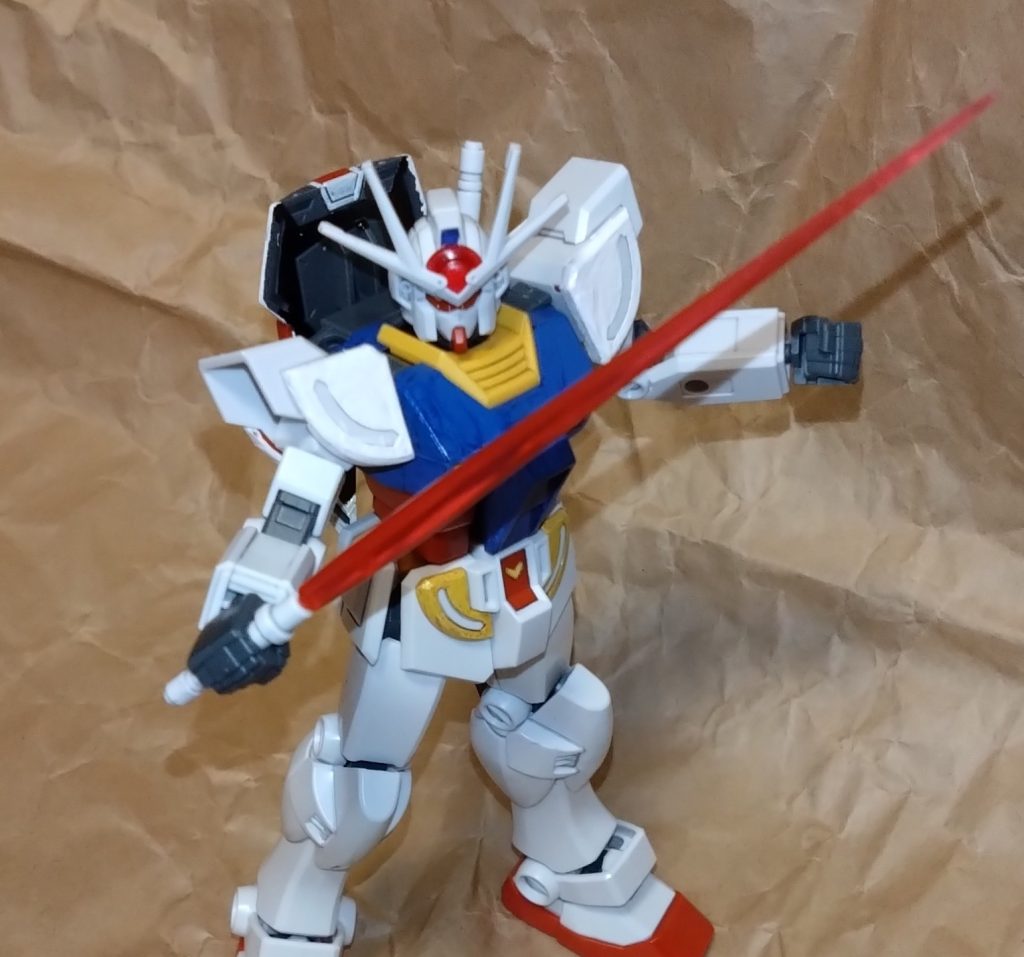 ビームサーベル×2RX-78-2といえば、バックパックに搭載された格闘武器です。威力は大して変わっていません。