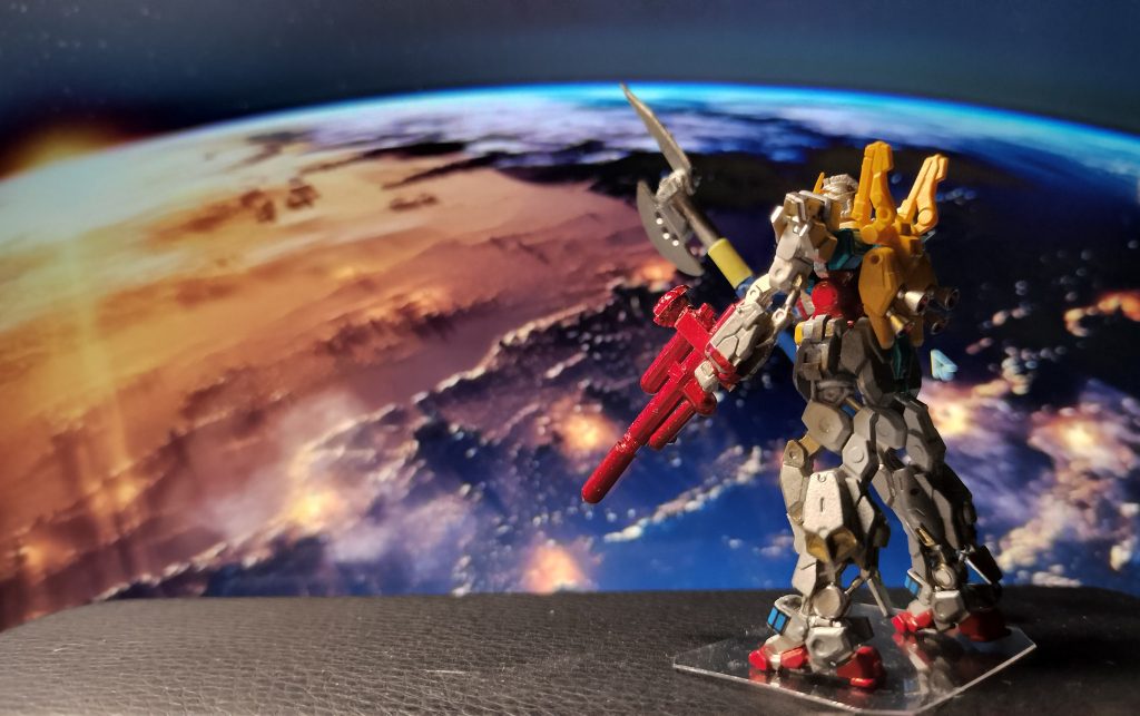 14)舐めてましたが、武器も作るとなると結構面倒で(笑)。ただ、ビームライフルは、これがガンキャノンに使われるようになったのかあ、と作りながら発見したのは楽しかったです。