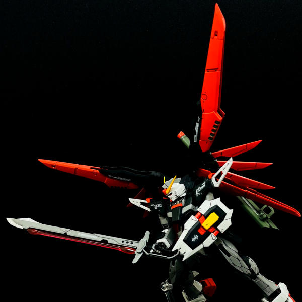 デスティニーガンダム