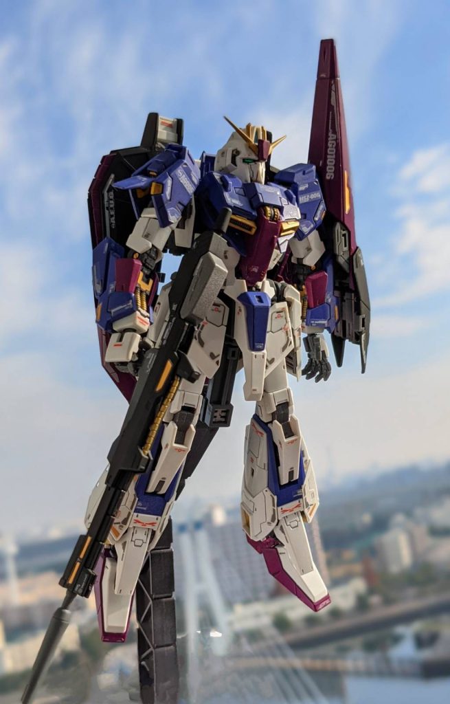 自然光で。航空機を意識したディティールコンセプトなだけあって空が似合う！