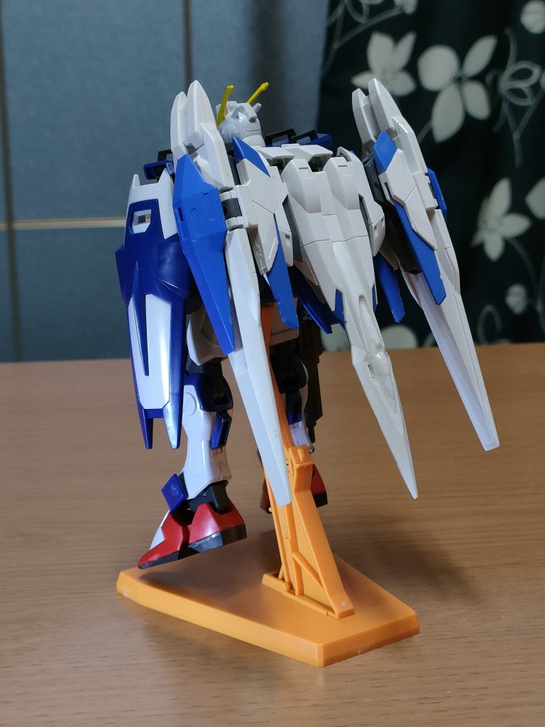 オーライザーもドッキングが一応可能でした。太陽炉無い本機では無用の長物ですが。