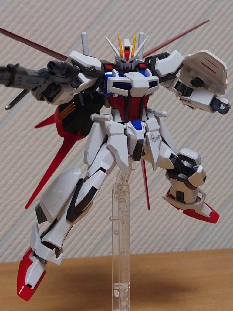 従来のストライカーも引き続き装備可能であらゆる局面に対応可能です。