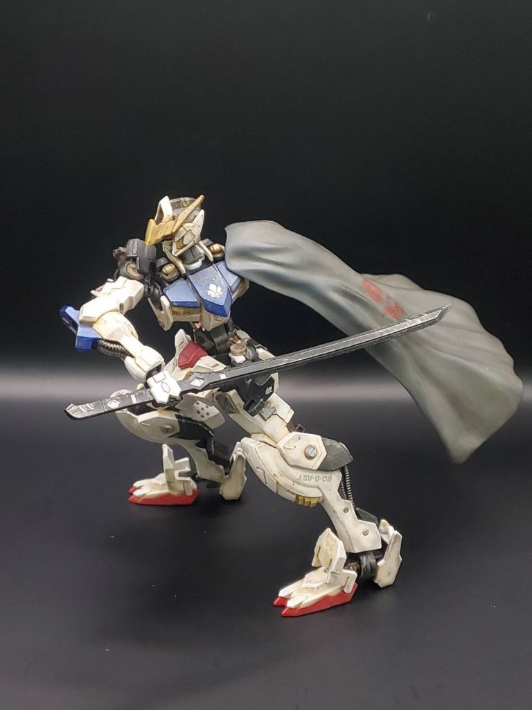 特に拘ったところはマントの質感です