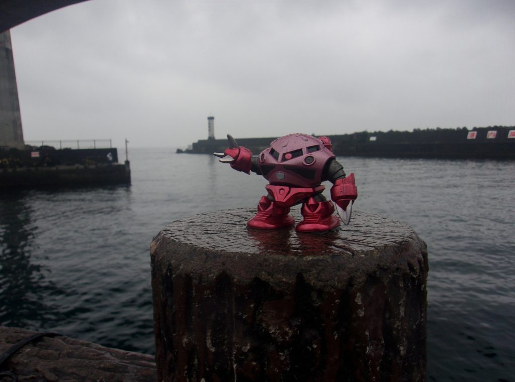 ちょうちん灯台とズゴック。