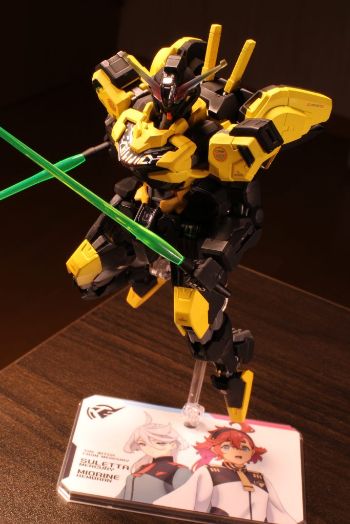 ビームサーベルは青→緑に。