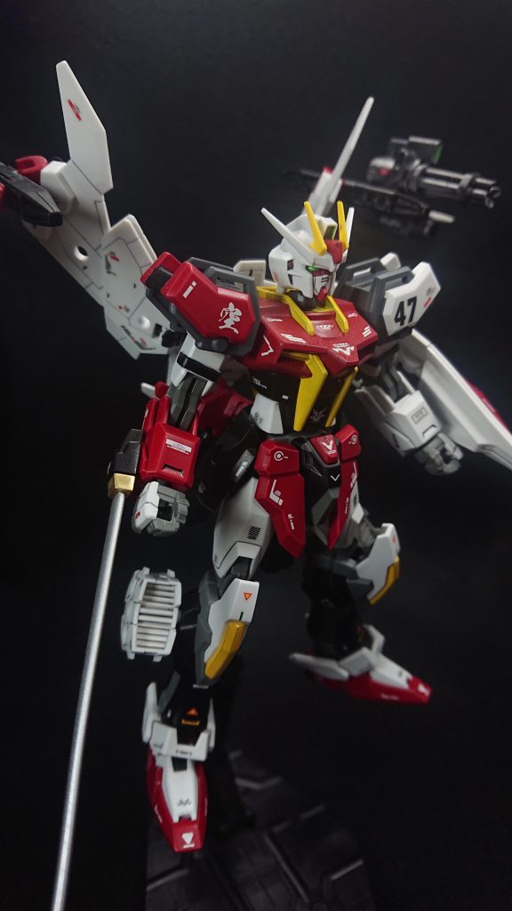 頭部    :ストライク胴体    :ストライク腰部    :ビルドストライクエクシードギャラクシー肩     :ストライク腕部    :ビルドストライクエクシードギャラクシー脚部    :ビルドストライクエクシードギャラクシー       +スラスター(30MM)バックパック:エグザビークル(30MM)武装    :ファイアーブレード       (ライトニングブラックウォーリア)       ガトリング砲(MSG)       ミサイルポッド(30MM)       ビームライフル       (ビルドストライクエクシードギャラクシー)       シールド(セイバー)