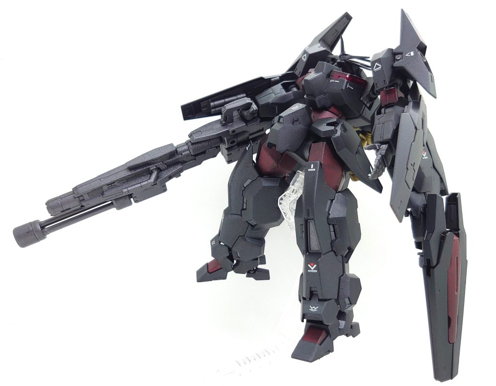 タイトルの『ユル』ですが、ルーン文字の意味としては『死と再生』という事で、機体としては