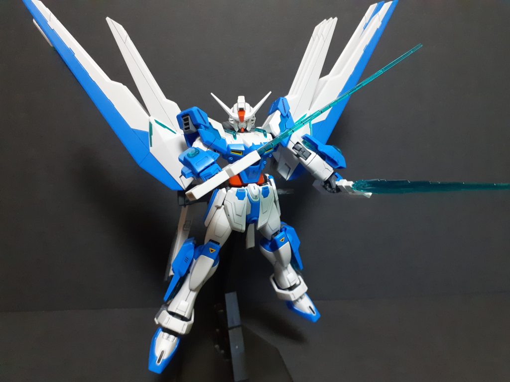 デスティニーとフリーダムとガンダムXという組み合わせでサテライトキャノン接続の大型ビームソードなのがいいですね