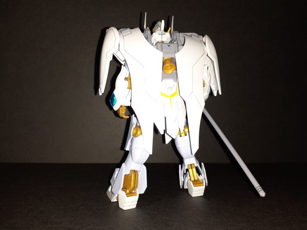 ただカラーリングを除けばデスサイスヘルと共通部は多め