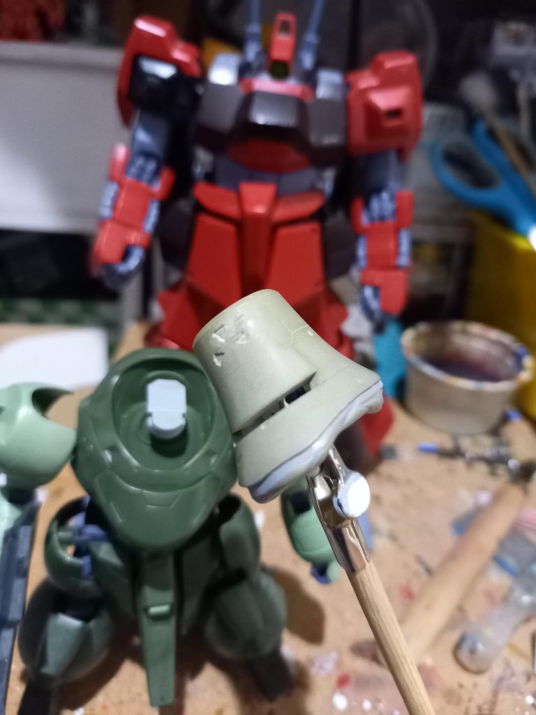 製作は私ではなく、譲っていただいたものを塗装して仕上げました。