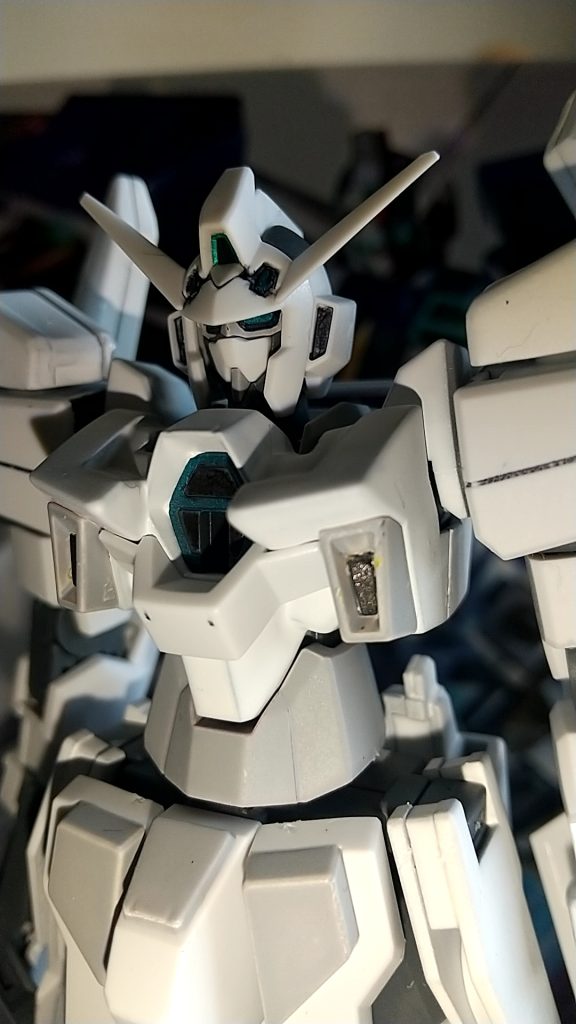 ただ結構厚塗りになっちゃって、パーツのハマりが悪くなっちゃいました・・・でも自分の手でちゃんと最後まで作れたのは本当に嬉しかったです!