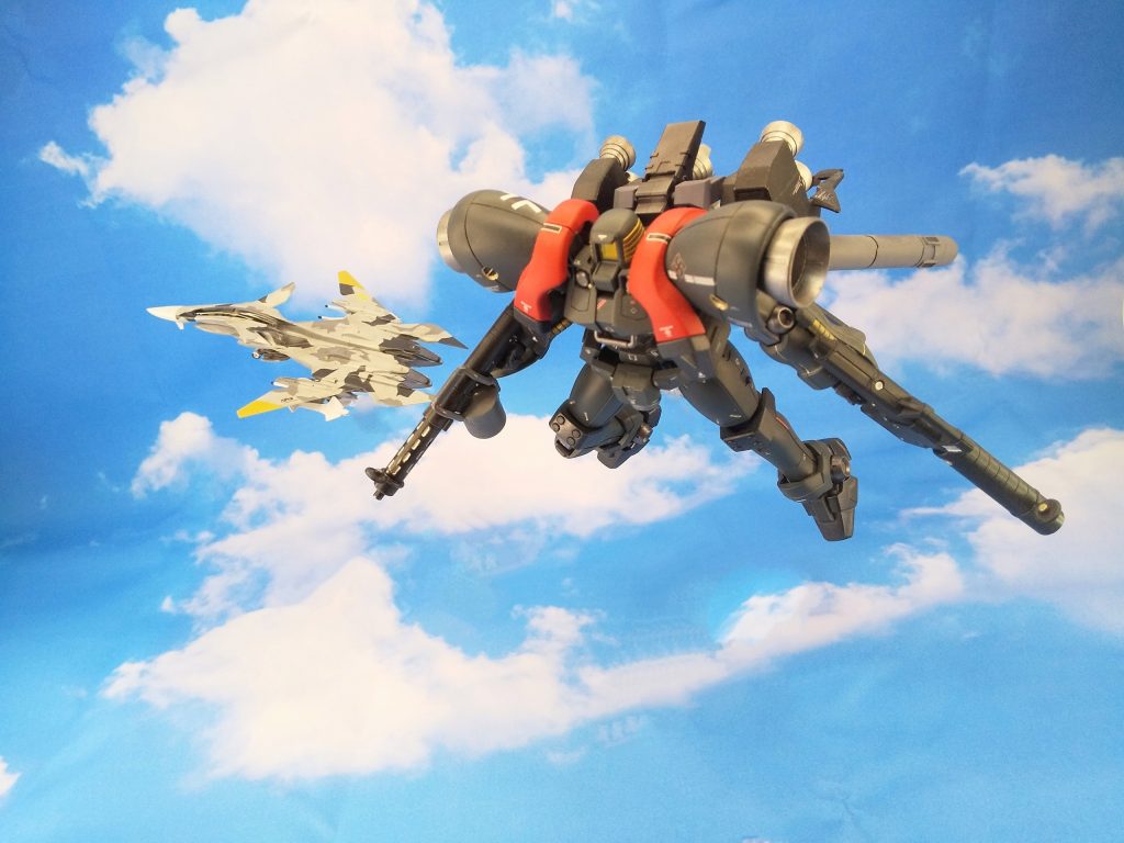 青空バック ＆ スタンド消し。空背景はこういう使い方してナンボ。今回背景も幾つか纏めて調達したので、また今後出していきます。