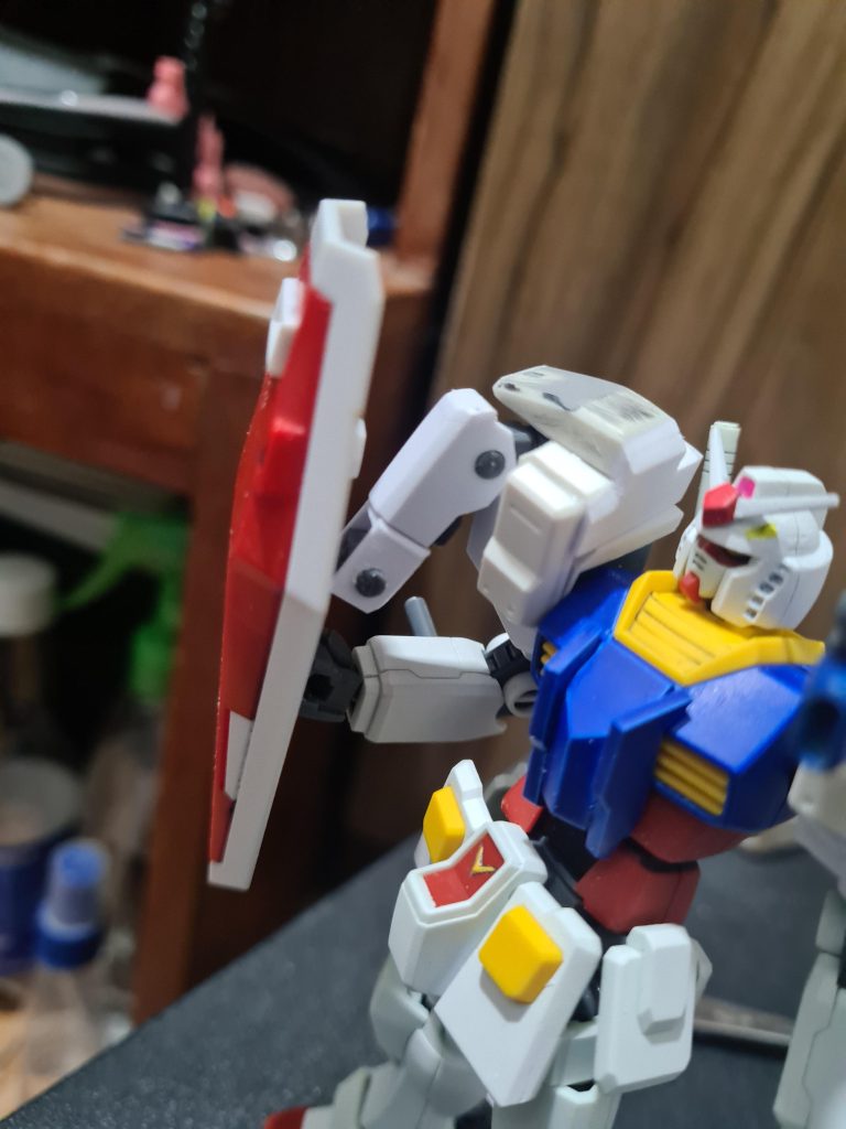 I made a joint for the shield with scratch