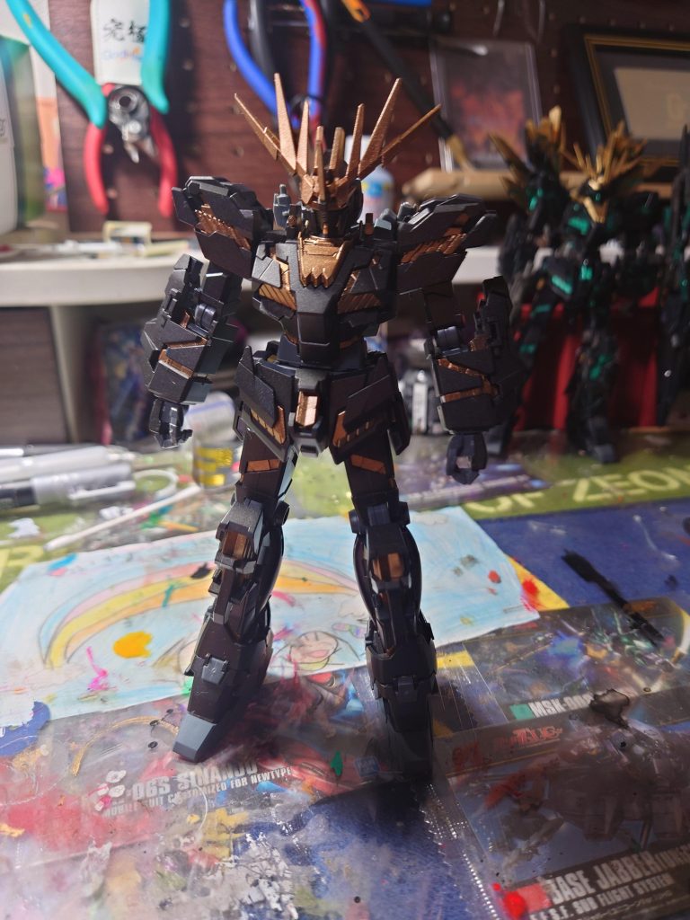 素体のバンシィだけだとすごい寂しいです・・・