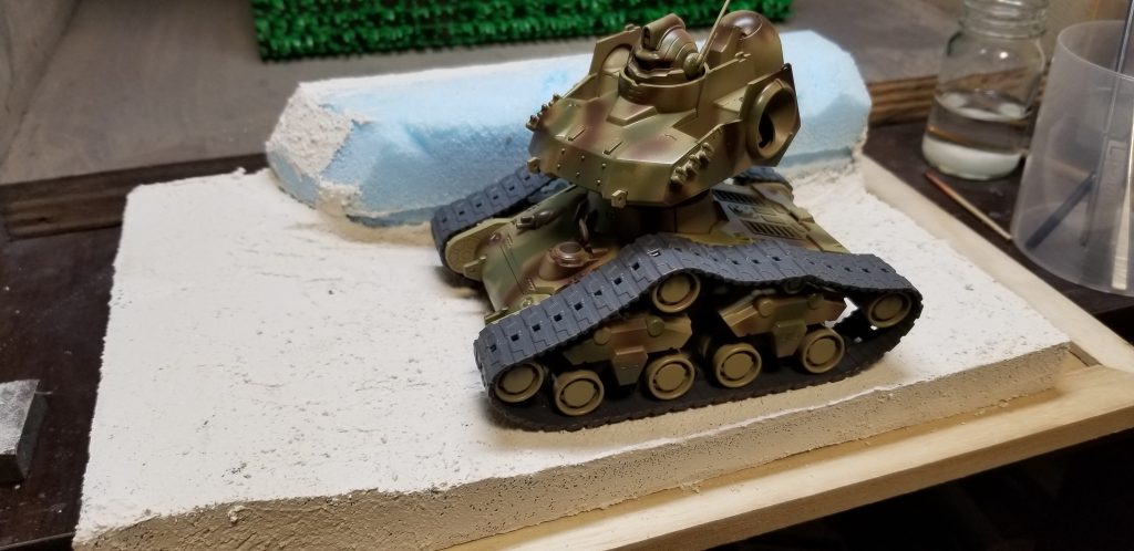 スタイロフォームを刻んで全体の大きさと配置を検討しました。