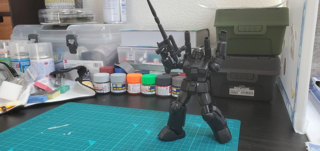 素組みキャノン。黒色ベースでもかっこよさそう。